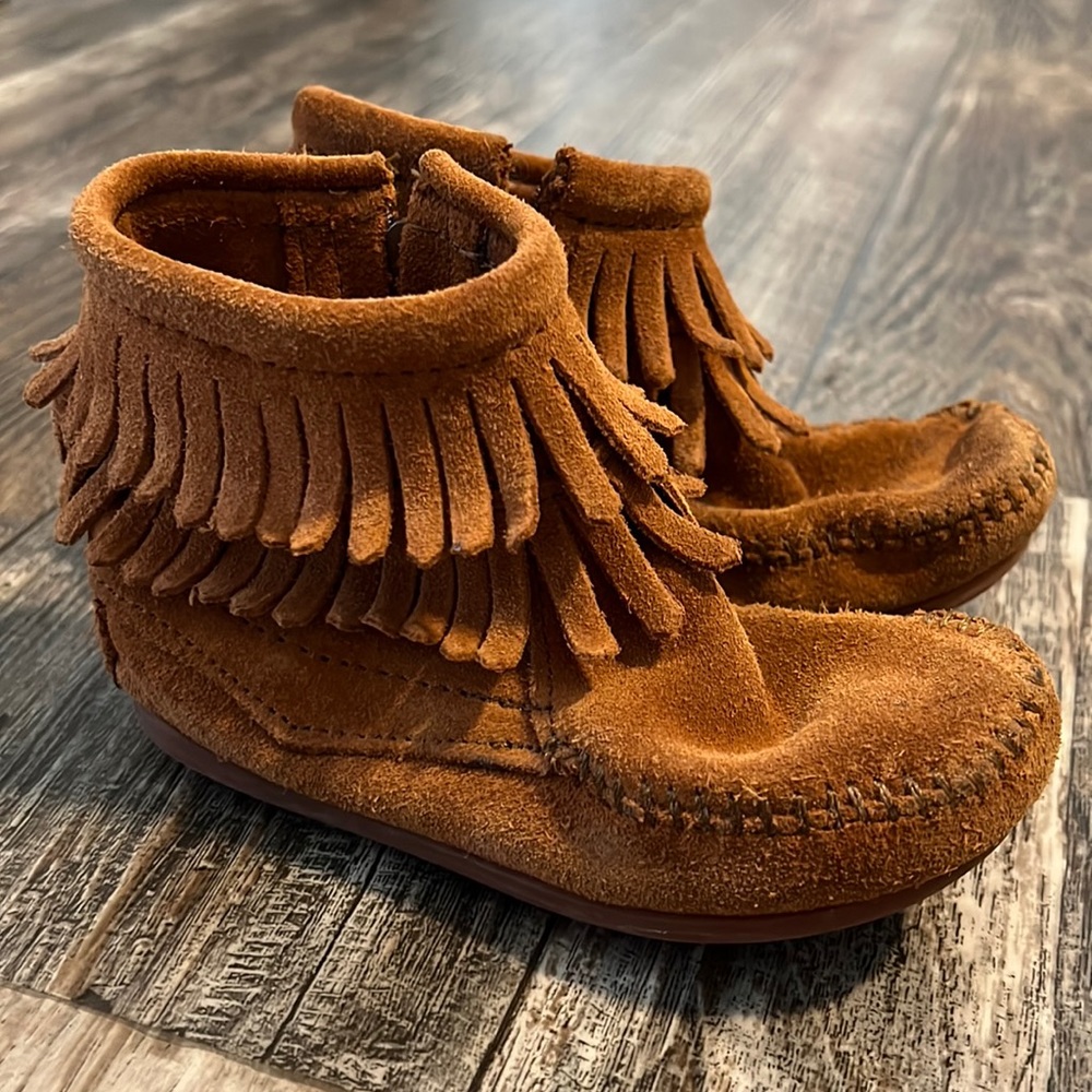 Minnetonka Moccasins Toddler Leather Fringe Size 10